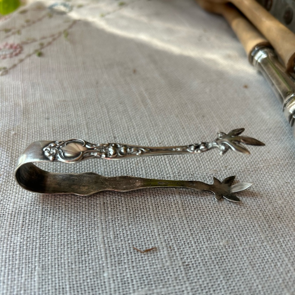 Antique Sterling Handle Serving Set - Picture 2 of 10
